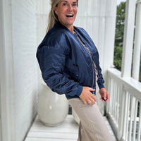 Demi | Modische Damenjacke im Bomberstil, vielseitig & chic