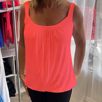 Sophie | Stylisches ärmelloses Oberteil mit Plisseedetails