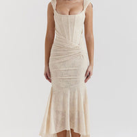 Selina | Zauberhaftes Kleid mit floraler Eleganz