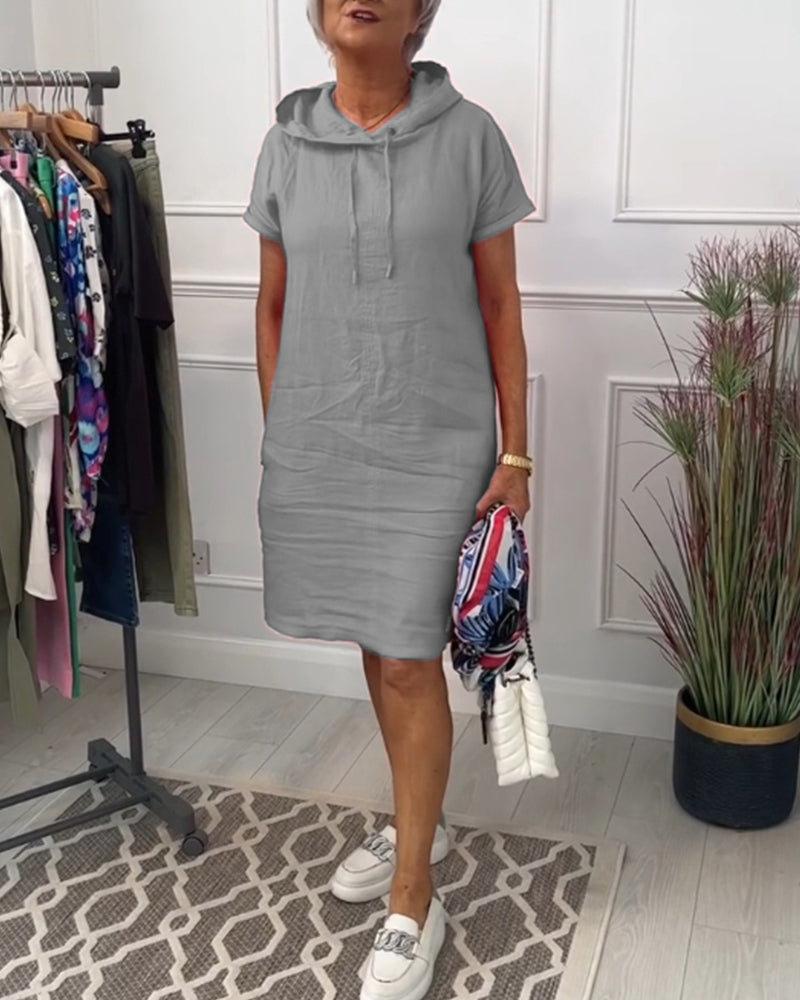 Nyla | Bequemes kurzärmeliges Freizeitkleid mit Kapuze