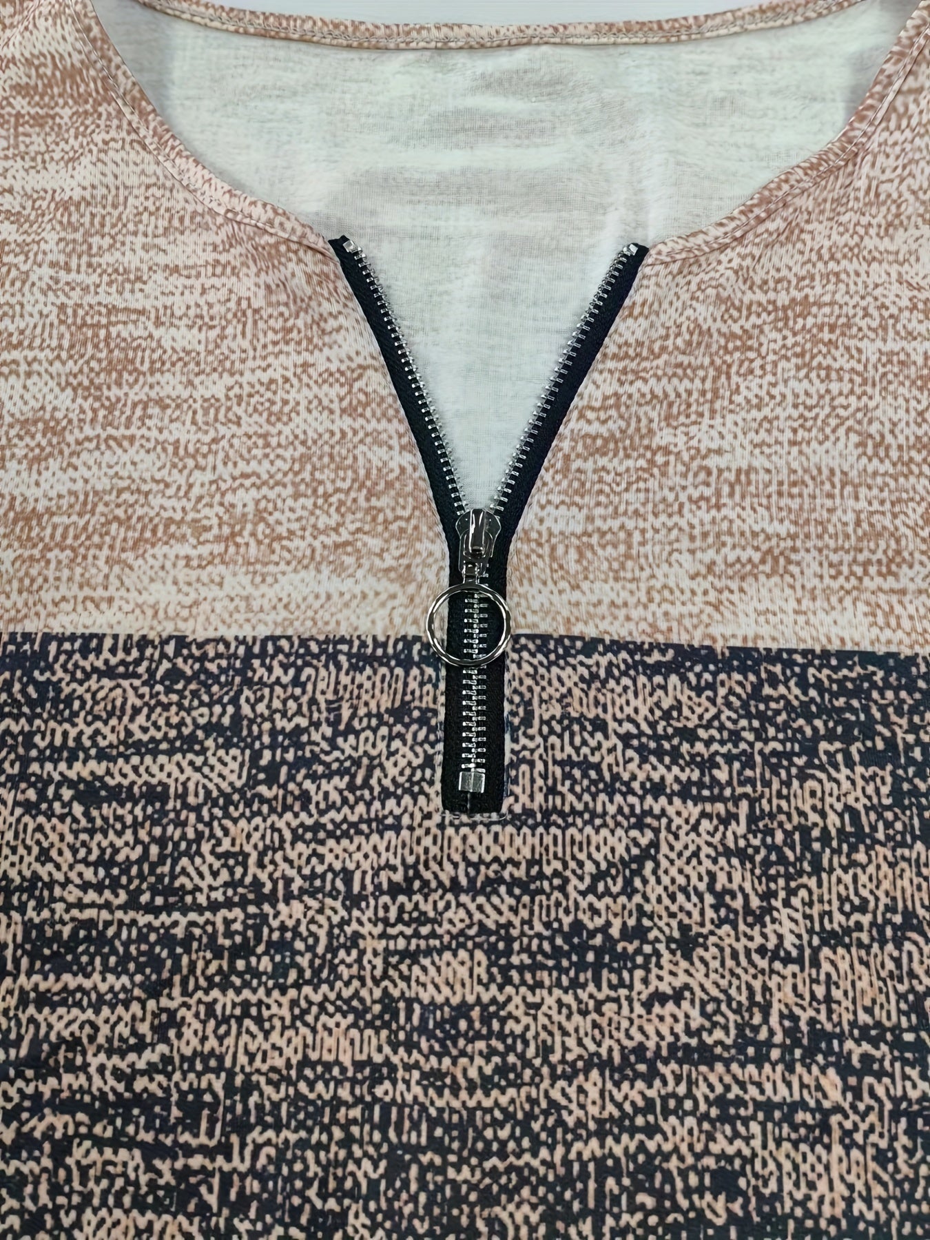 Jacquilen | Elegantes T-Shirt mit Stehkragen