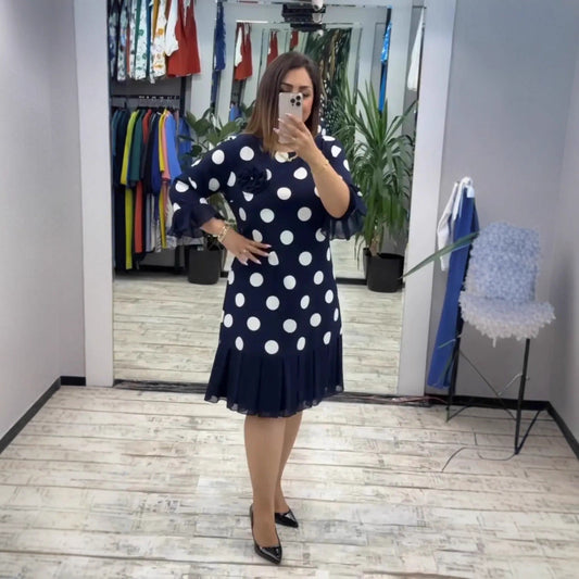 Winnie | stilvolles Polka-Dot-Kleid für Damen mit plissiertem Design
