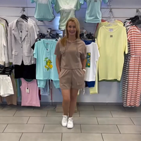 Kylee | sportliche Shorts mit Kapuzen-Design