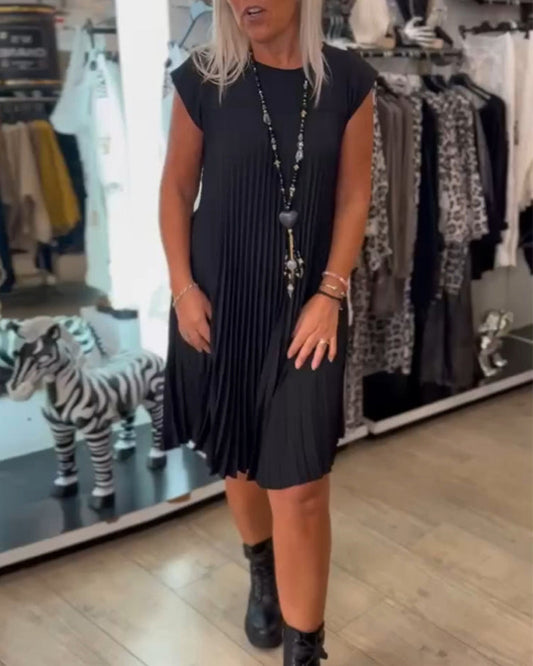 Julissa | Modernes Charme Faltenkleid in A-Linie