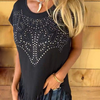 Everly | Modisches T-Shirt mit Nietenfransen-Detail