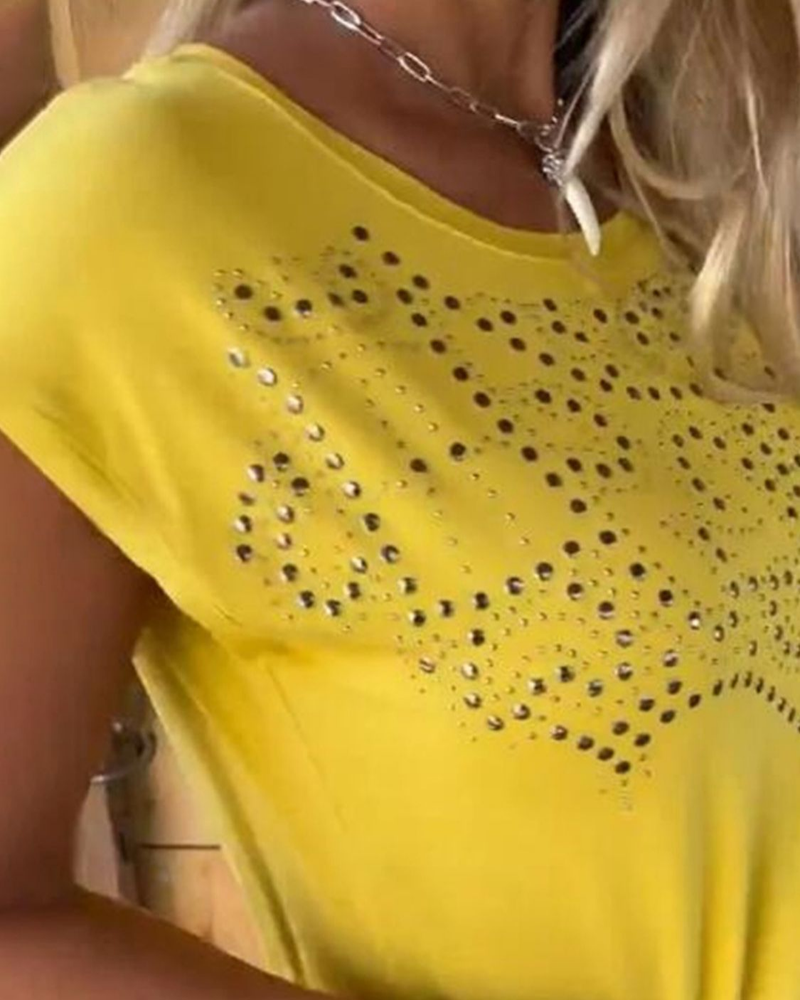 Everly | Modisches T-Shirt mit Nietenfransen-Detail