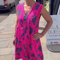 Barbara | modisches Kleid mit V-Ausschnitt und floralem Druck