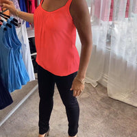 Sophie | Stylisches ärmelloses Oberteil mit Plisseedetails