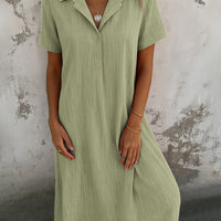 Onnie | Kurzärmeliges Midikleid mit Kragen