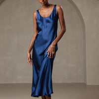 Aliya | langes ärmelloses Kleid aus reiner Seide