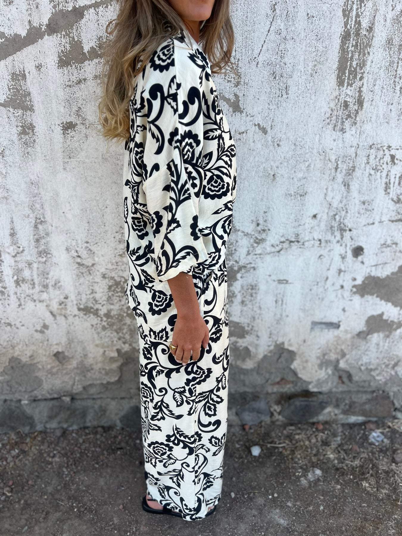 Zayene | Lässiges Damen-Set mit Knopfleiste-Hemd und weitem Bein