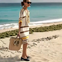 Kristen | elegantes Damenkleid mit V-Ausschnitt und Streifenmuster