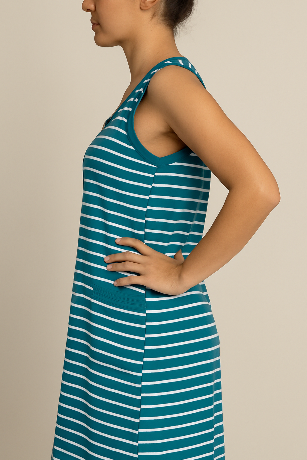 Noris | Hauskleid mit Taschen