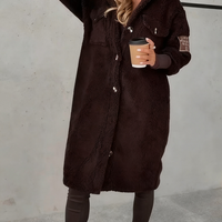 Karida | Gestreifter Plüschmantel mit Kapuze