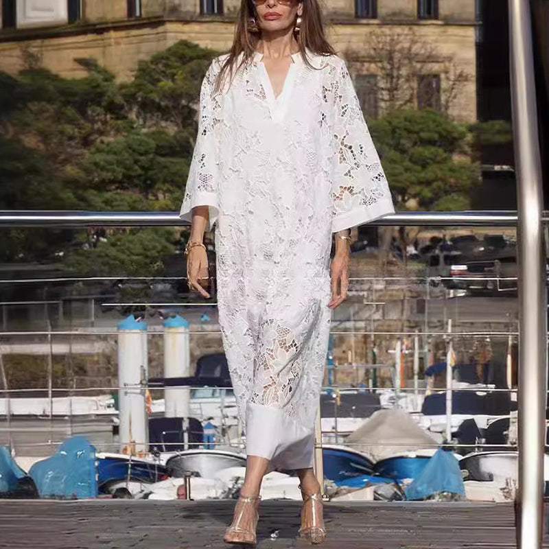 Camilla | Elegantes Lowdy Spitzenkleid für Damen