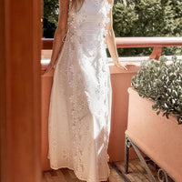 Leya | Blumiges Spitzenkleid mit Lochstickerei