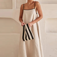 Euna | Zeitloses langes Kleid mit zarten Trägern