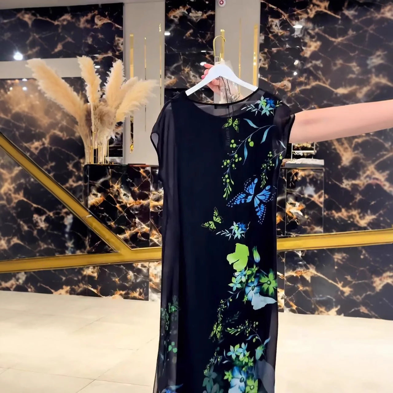 Yara | Chiffon-Midikleid mit Schmetterlingen