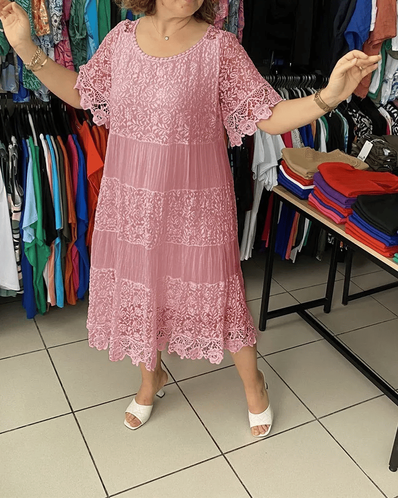 Sonya | Stilvolles Kleid mit feiner Spitzenverzierung