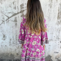 Jewel | Elegantes Kleid mit floralem Design und herzförmigem Ausschnitt