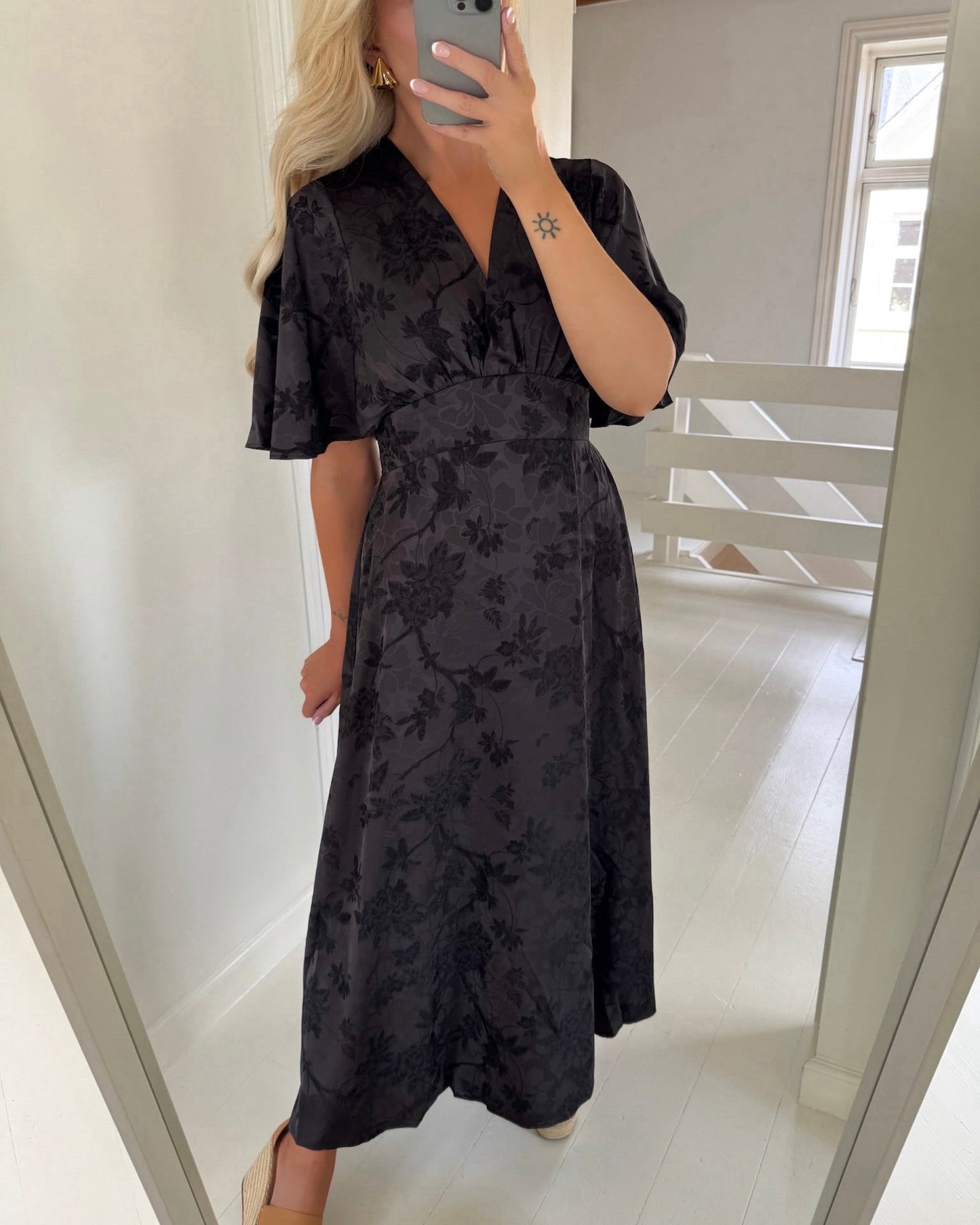 Poppy | Modisches Damenkleid, figurbetont & stilvoll