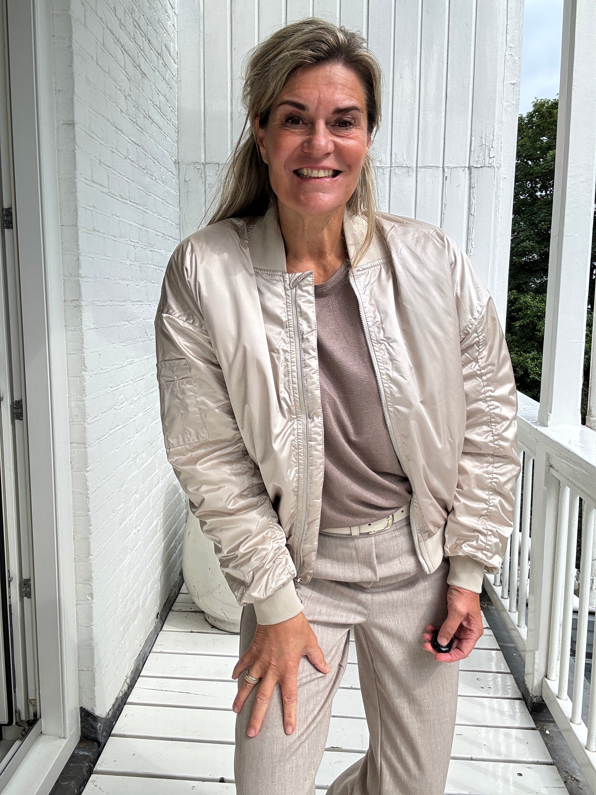 Demi | Modische Damenjacke im Bomberstil, vielseitig & chic