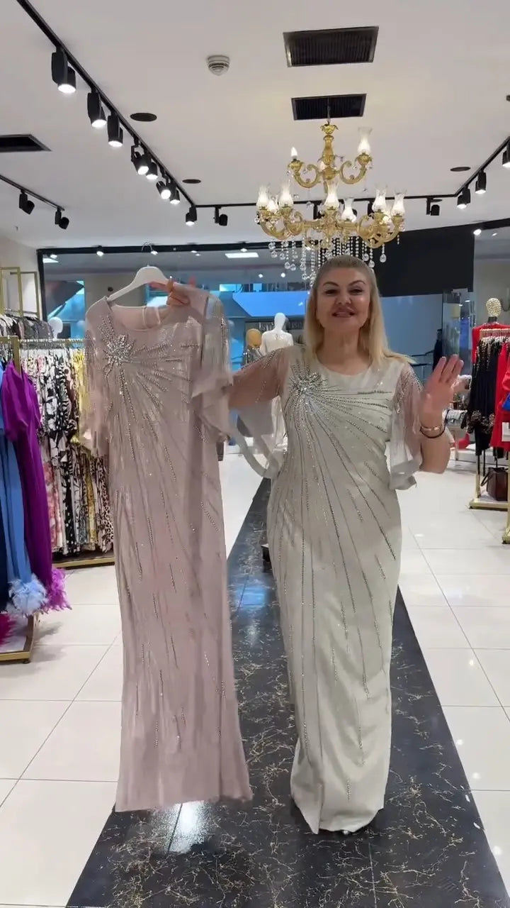 Lucy | modernes Damenkleid, schmeichelnde Passform.