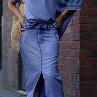 Daph | Denim Schulterfreies Top & Maxirock Set