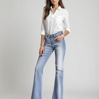 Maggie | Feminine Flared-Hose mit zeitlosem Schnitt