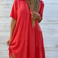 Lia | Lockeres monochromes kurzärmeliges Kleid für Damen