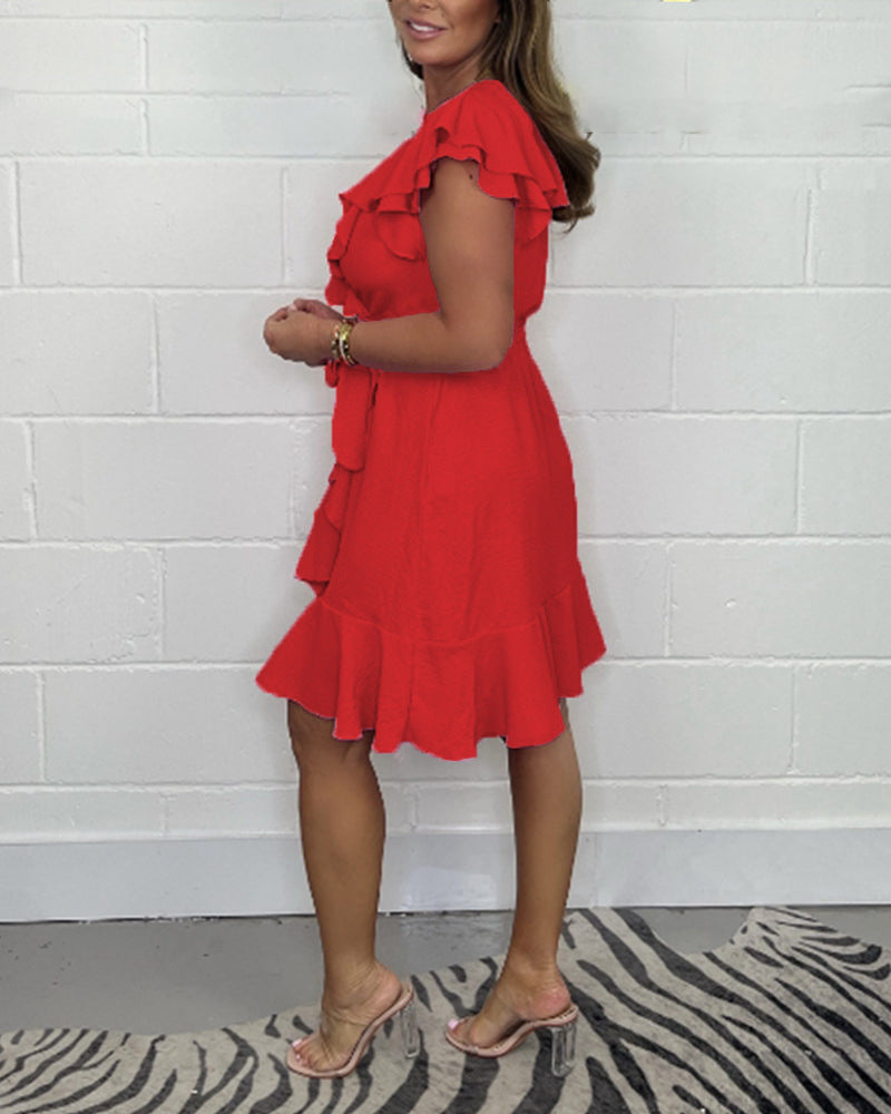 Priscilla™ | Sommerkleid mit Ausschnitt und Volant in Uni-Farbe