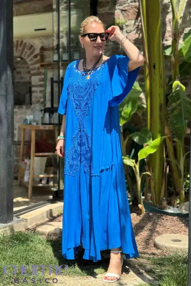 Petunya | Trendiges einfarbiges Kleid im Boho-Ethno-Stil