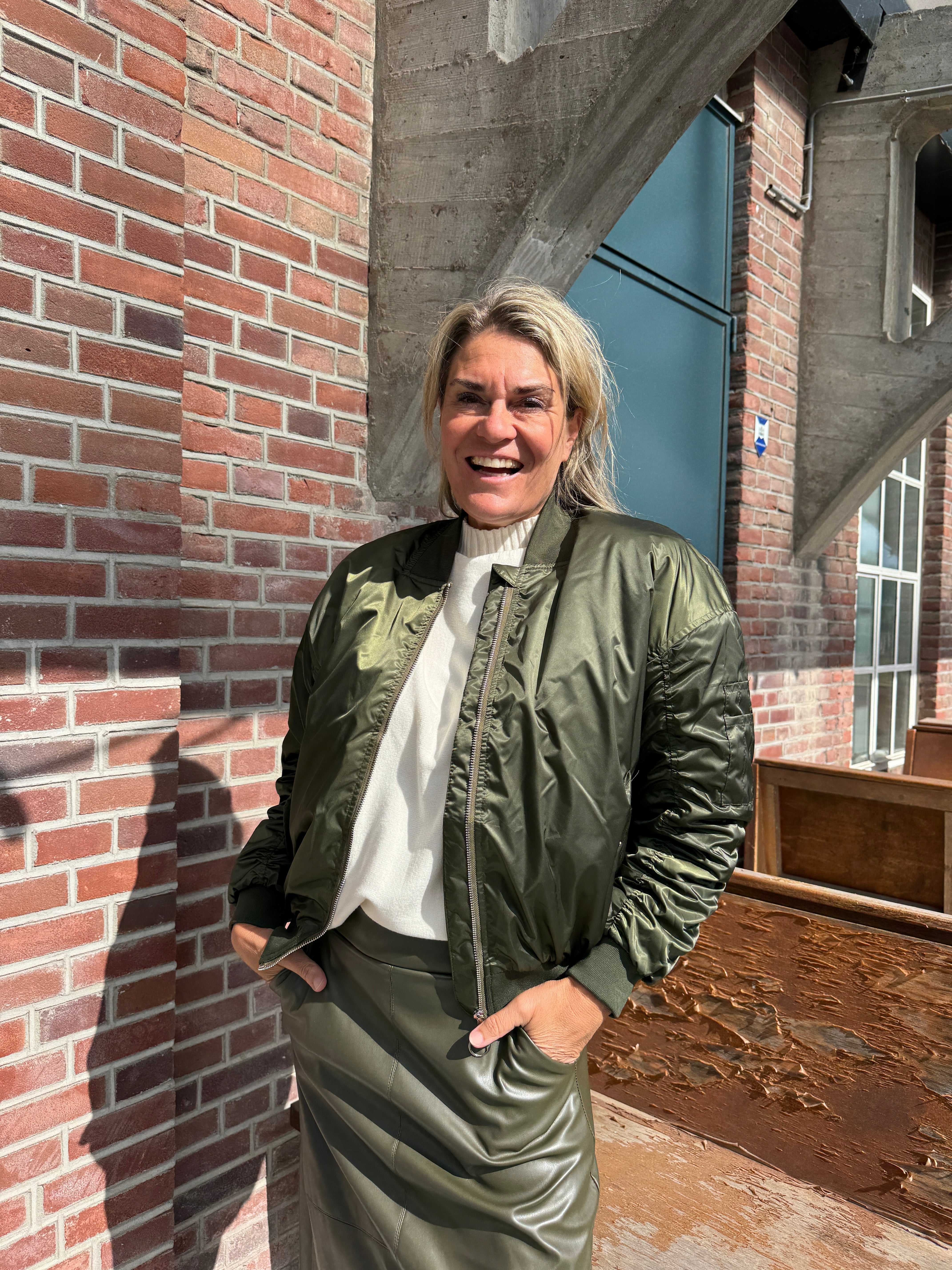 Demi | Modische Damenjacke im Bomberstil, vielseitig & chic