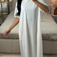 Cassandra | feminines Kleid in Abaya-Style mit kurzen Ärmeln