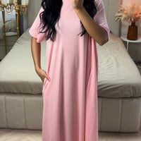 Cassandra | feminines Kleid in Abaya-Style mit kurzen Ärmeln