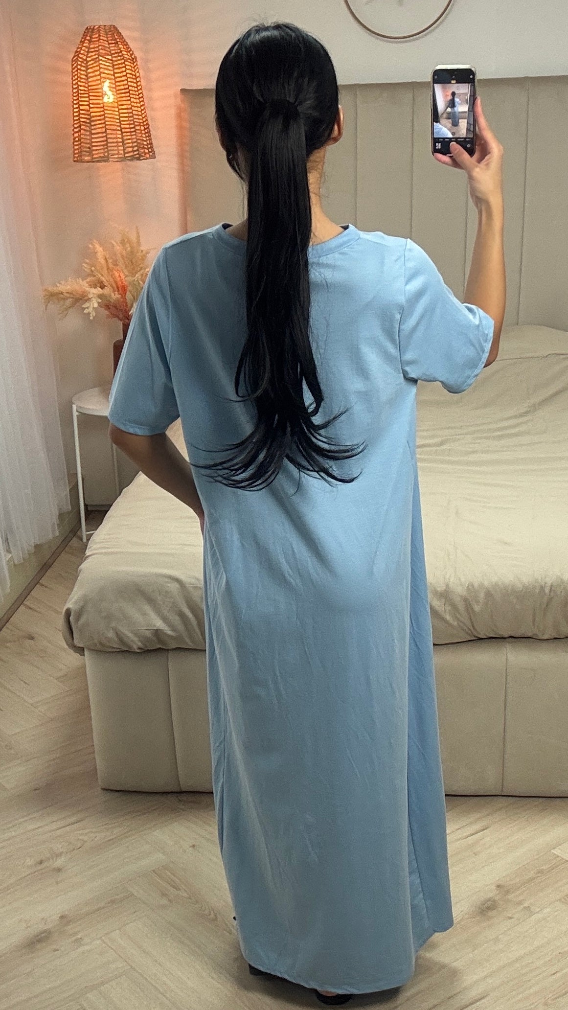 Cassandra | feminines Kleid in Abaya-Style mit kurzen Ärmeln