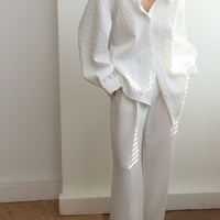 Ylva | Modische Netzbluse mit Stickereien