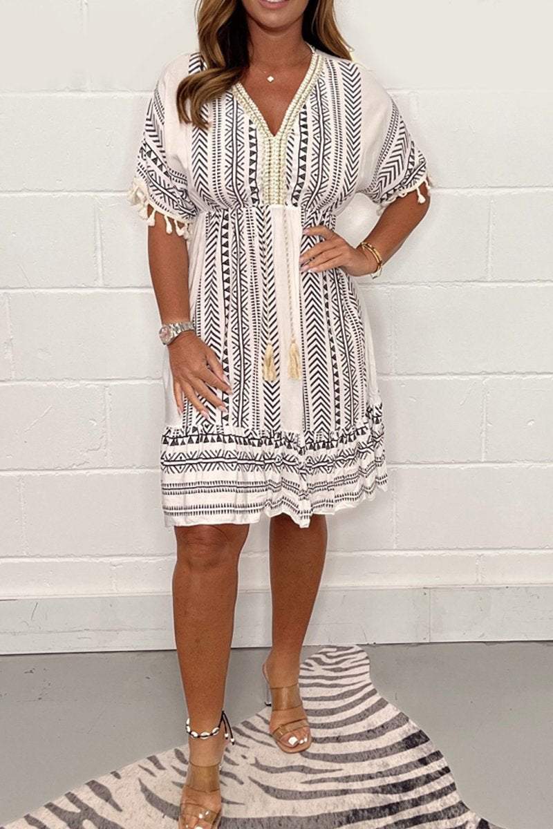 Melissa | Lässig bedrucktes Kleid mit V-AussAchnitt