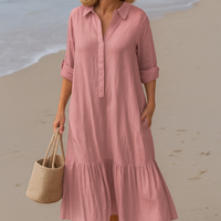 Valeria | stilvolles Kleid mit Kragen und fließendem, gestreiftem Design