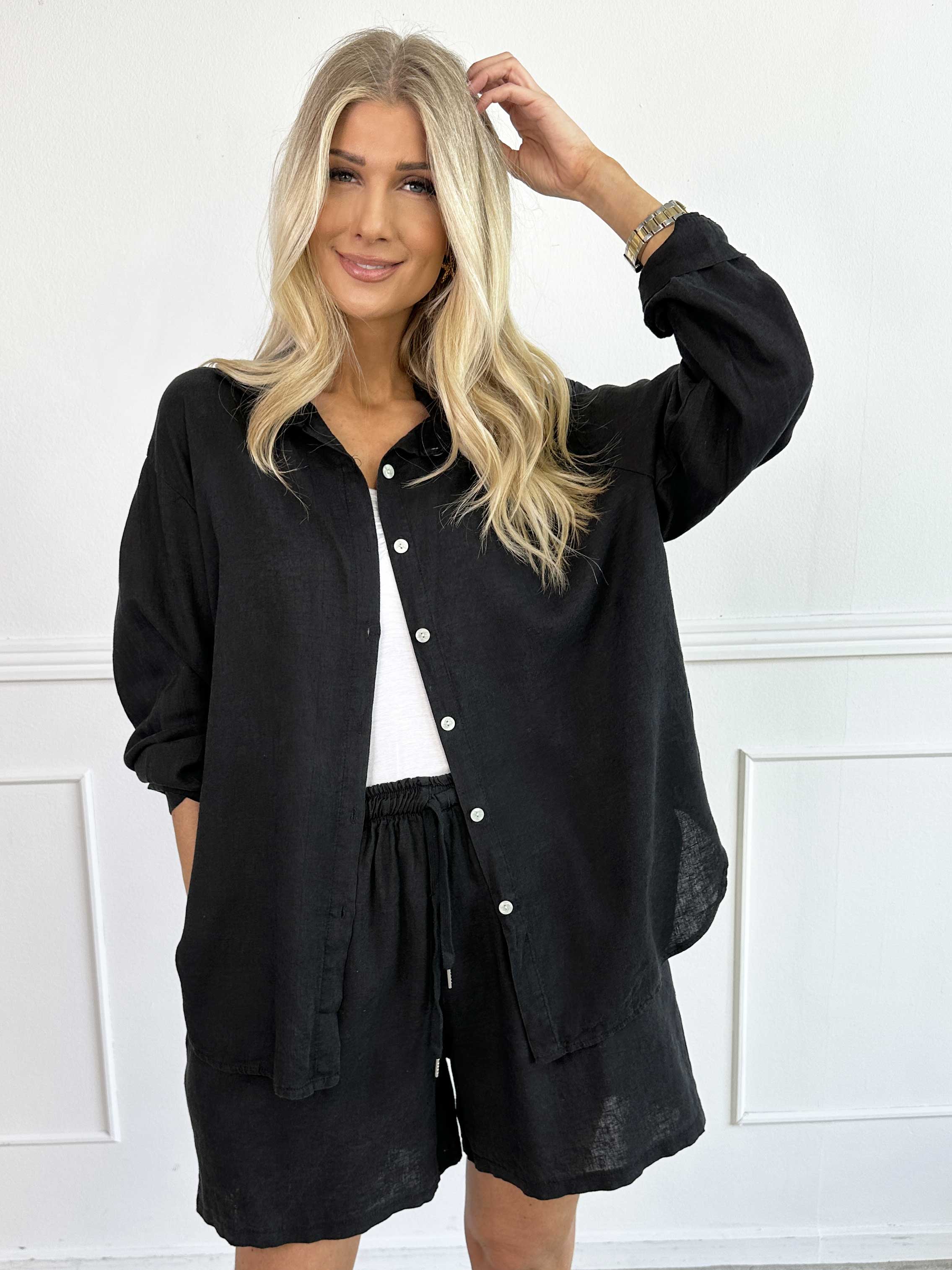 Genevieve | bequemes Hemd aus Viskose und Leinen in klassischer Unifarbe