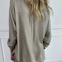 Genevieve | bequemes Hemd aus Viskose und Leinen in klassischer Unifarbe