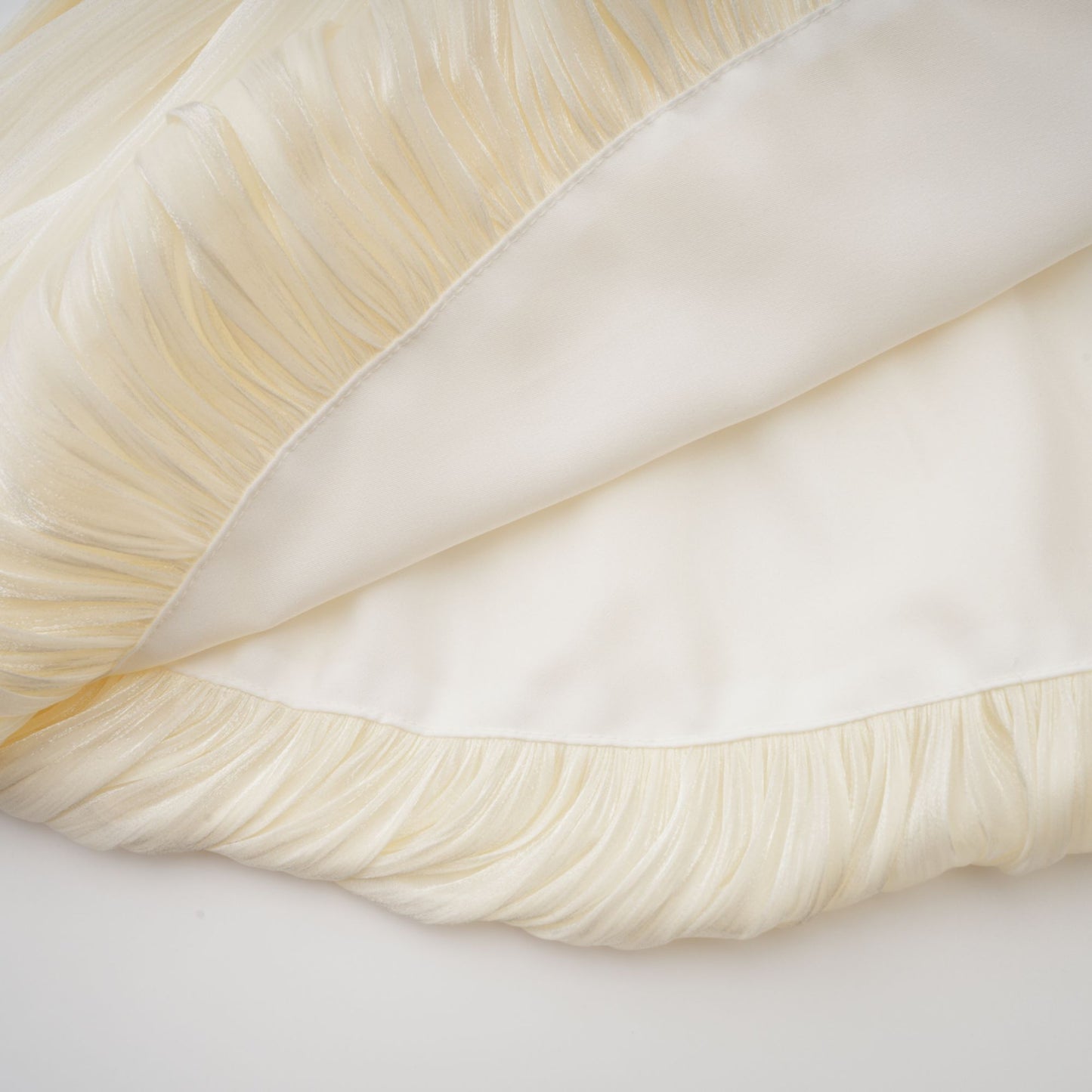 Cyriel | Drapiertes Minikleid mit Schleifenmuster