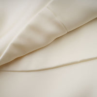 Skyla | schickes Satin-Kleid mit verspielten Rüschen