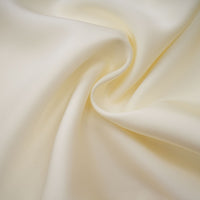 Skyla | schickes Satin-Kleid mit verspielten Rüschen