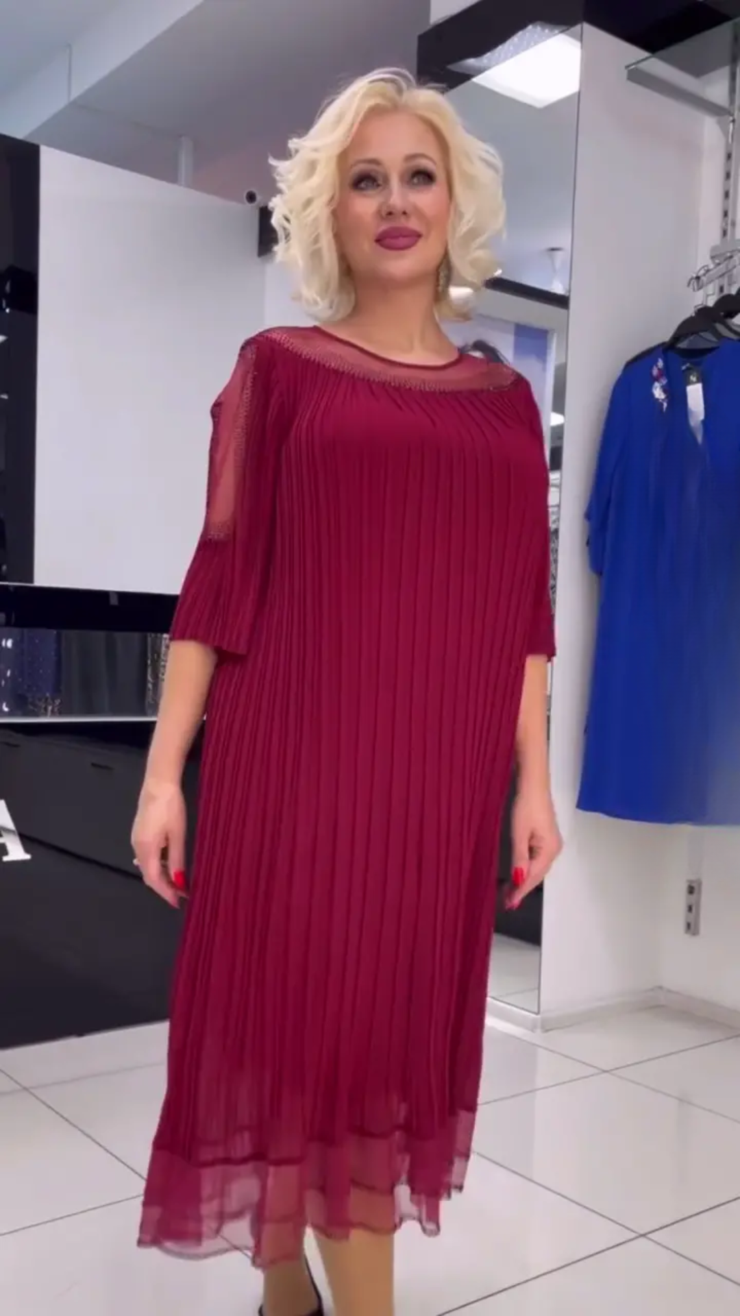 Zendie | Feminines Faltenkleid für elegante Anlässe