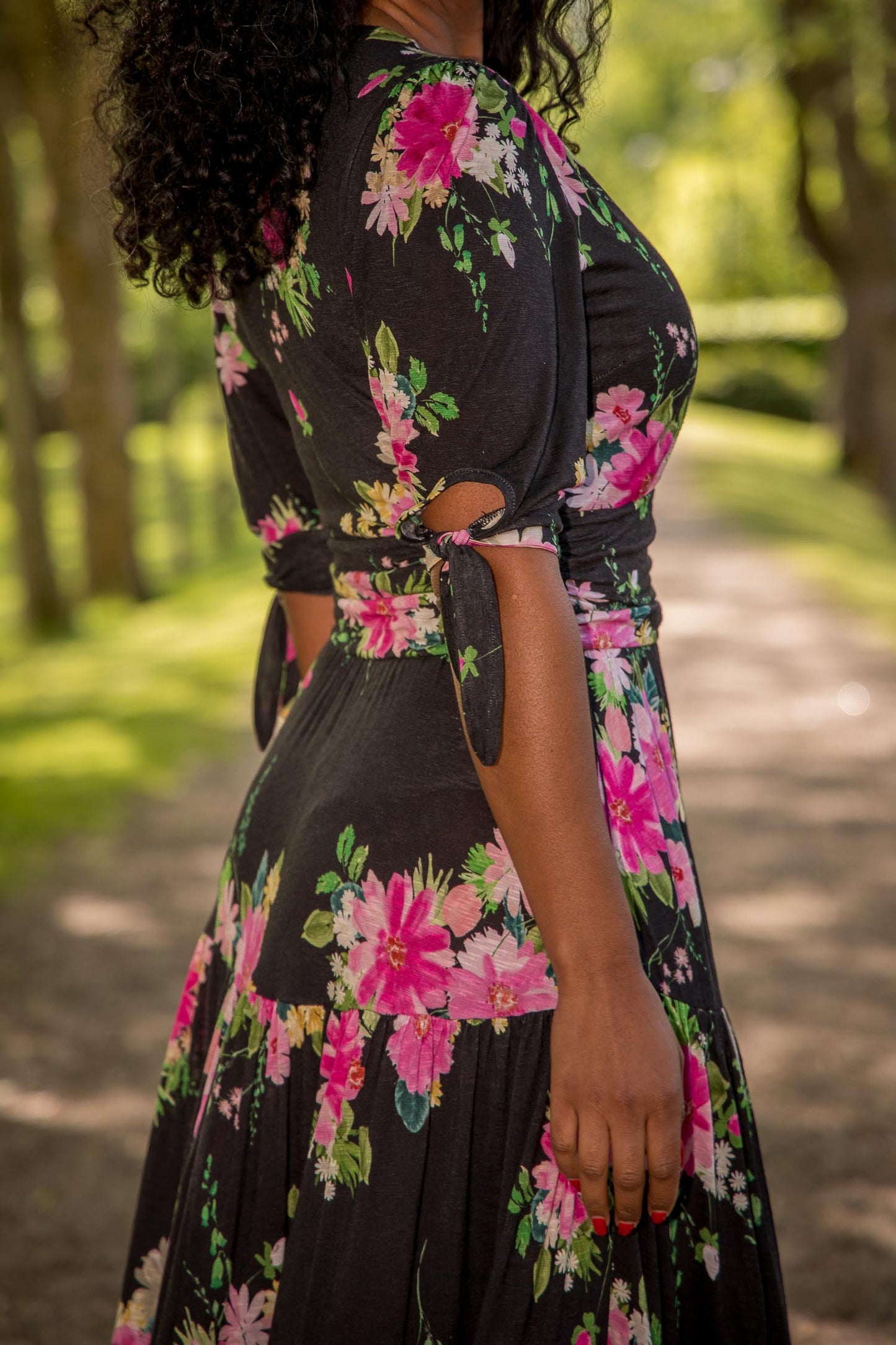 Medel | Florales gestuftes Maxikleid