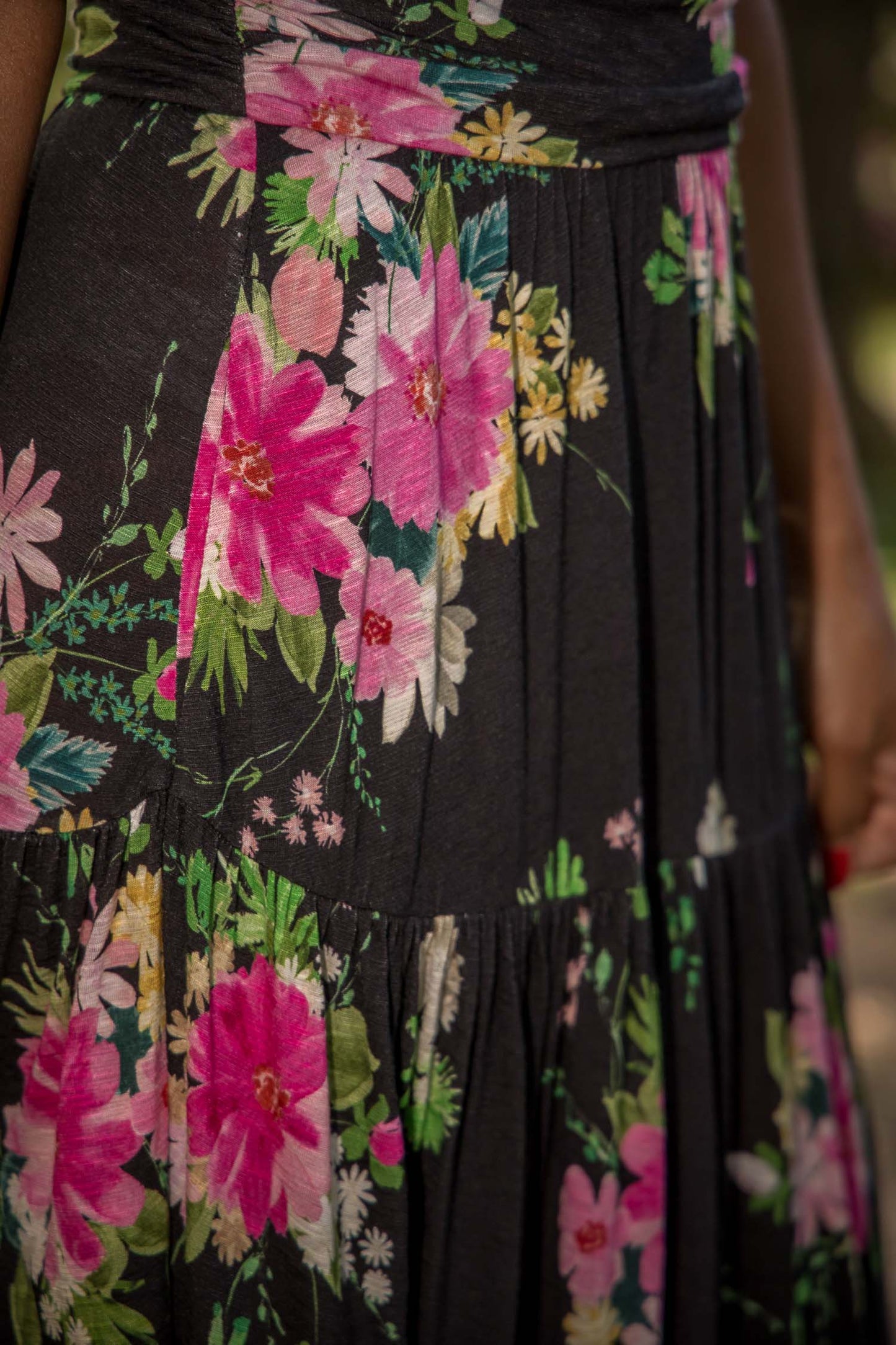 Medel | Florales gestuftes Maxikleid