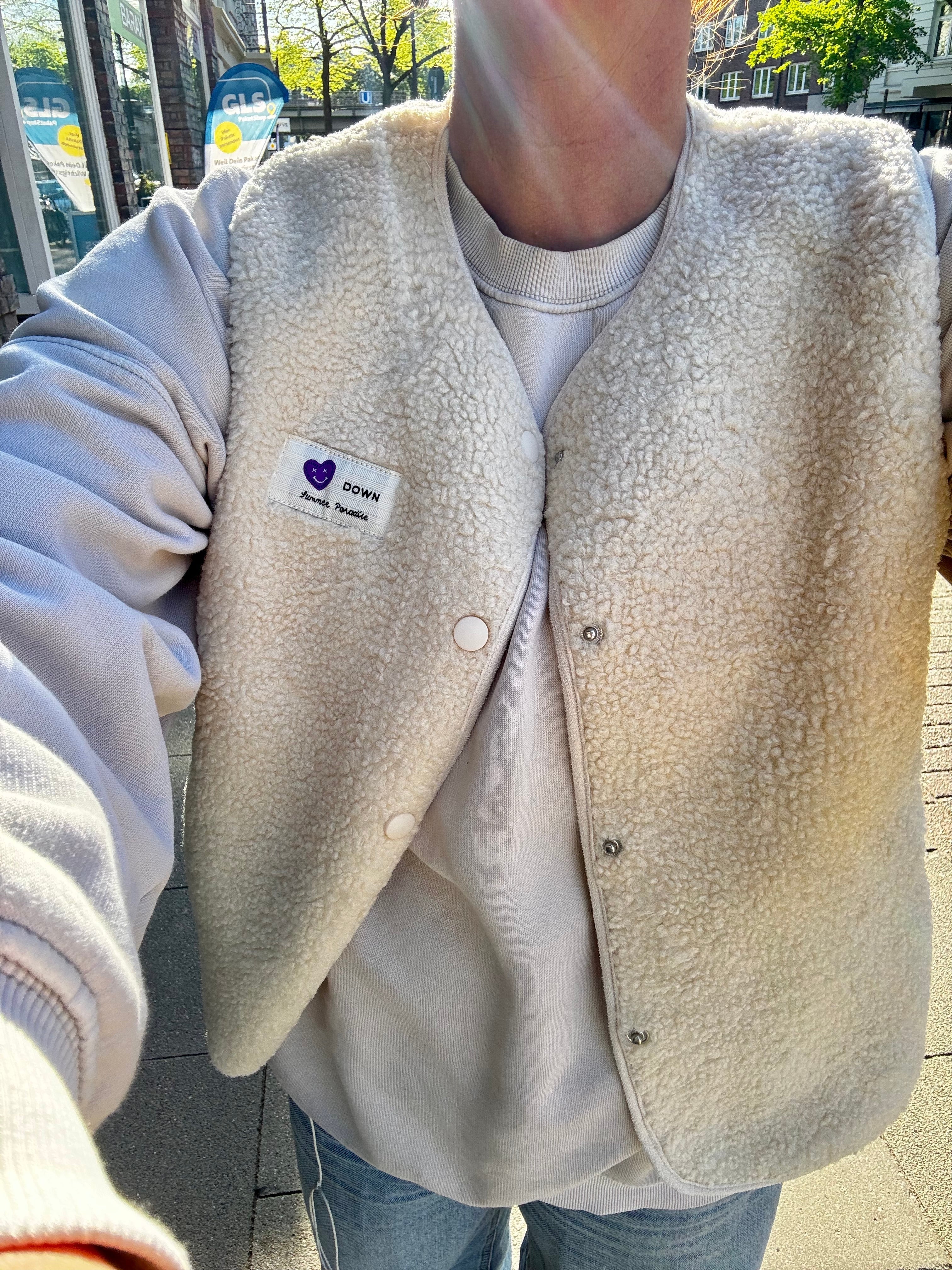 Heddy | Weste mit Herzsmile-Patch