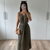 Elani | modisches Damenkleid, stilvolle Schnürung.