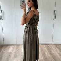 Elani | modisches Damenkleid, stilvolle Schnürung.